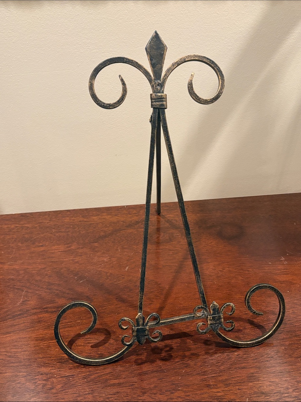 Decorative Metal Easel Stand in Distressed Black with Gold Highlights
